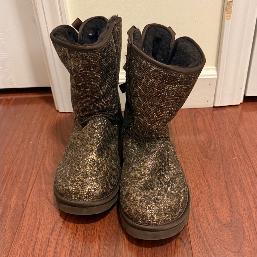 UGG Dark Brown Leopard Animal Print Sparkly Bow Boots Bailey 8